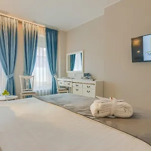 New Era Old Town Parking With Fee Nearby Hotel Bucharest
