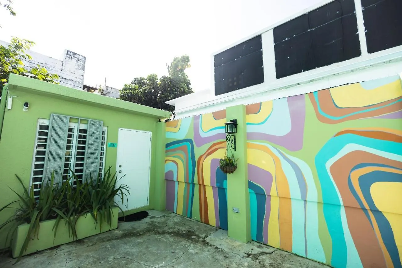 La Esmeralda Pr San Juan Guest house